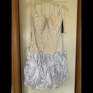 Sherri Hill Womens Sequin Bodice Rosette Short Party Dress White Size 6